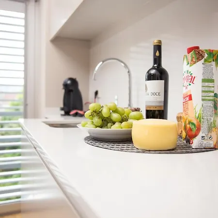 Design Flat In - By Tonsdeverde Апартаменти
