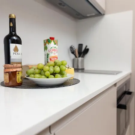 Design Flat In - By Tonsdeverde Апартаменти